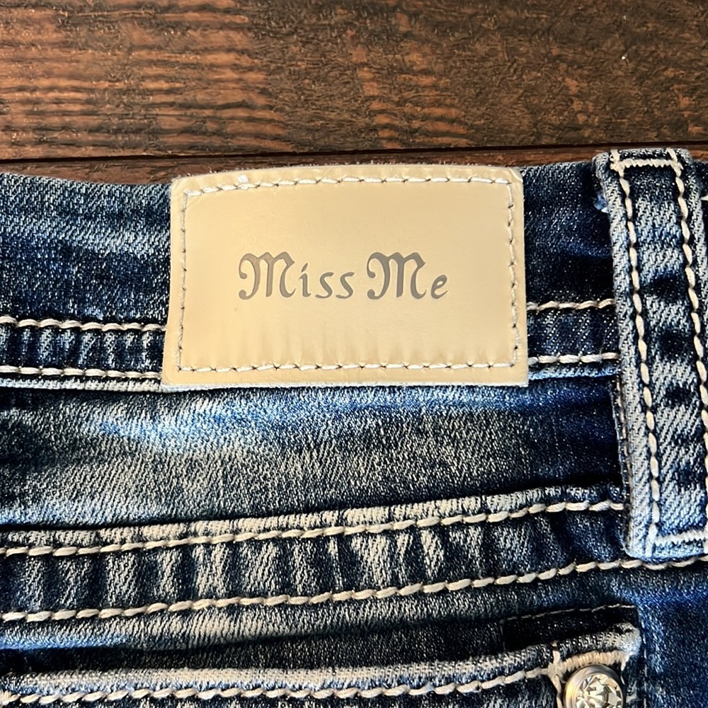 Miss Me low rise ankle skinny jeans. Size 27. - Picture 7 of 8